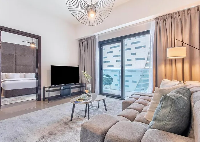 Bright & Beautiful 1-Bedroom